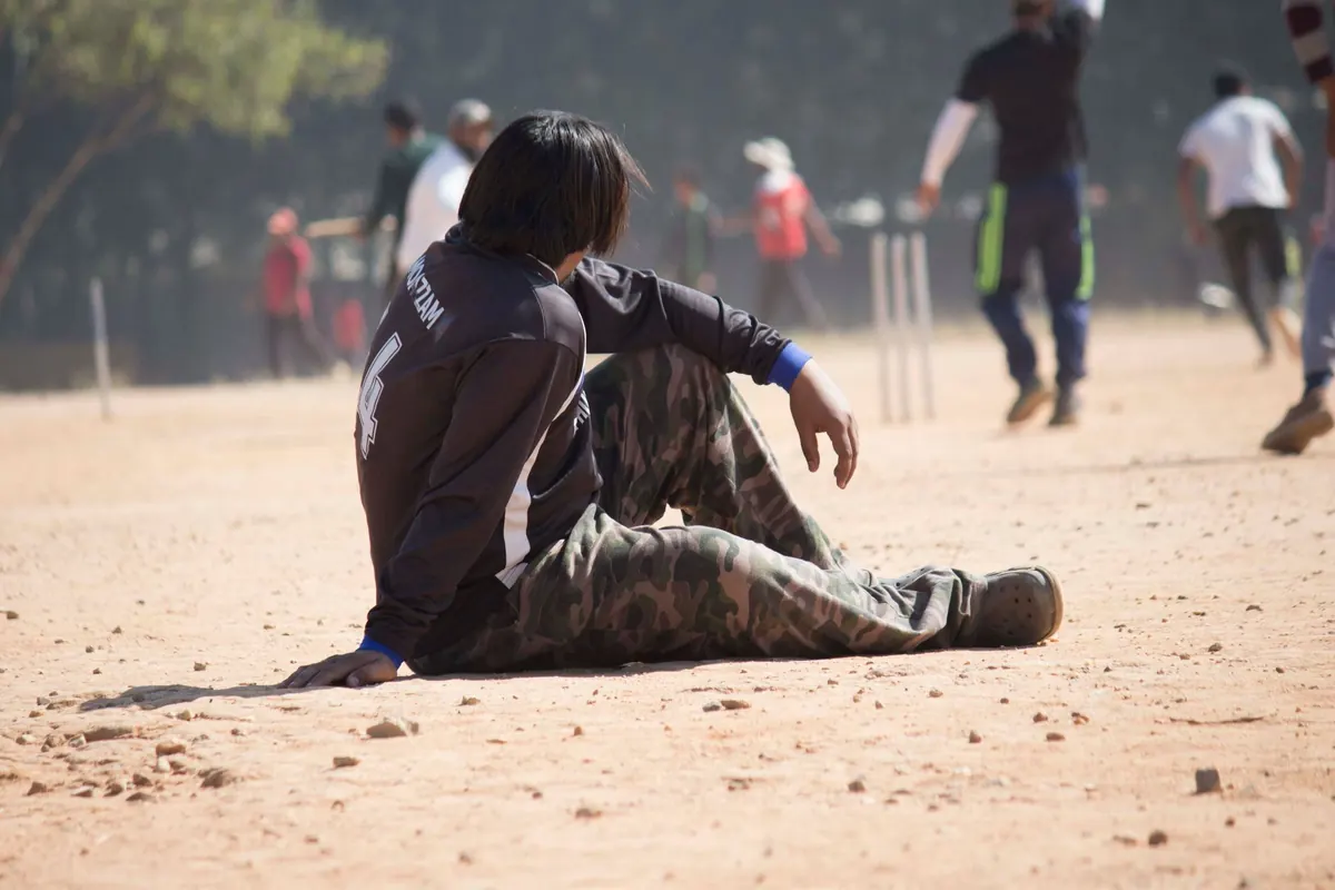 Reading the Pitch: How Conditions Affect Batting and Bowling in Different Seasons